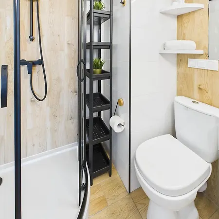 Budget-friendly Praga By Renters アパート ワルシャワ